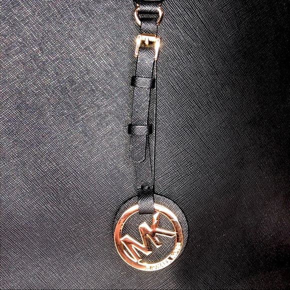 Michael Kors Jet Set Medium Saffiano Leather Top Zip Tote - Picture 9 of 12